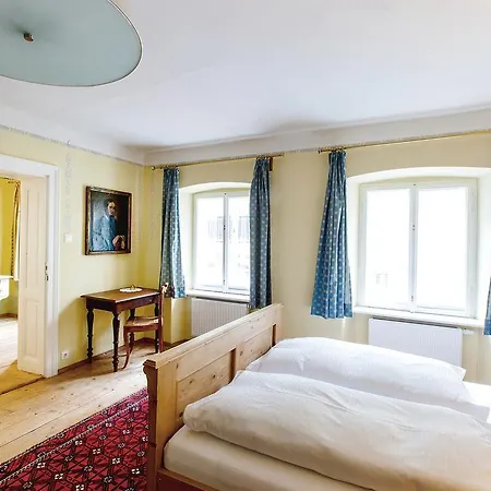 Stadthaus Apartment *